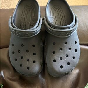 CROCS Women’s 8 Black Clogs